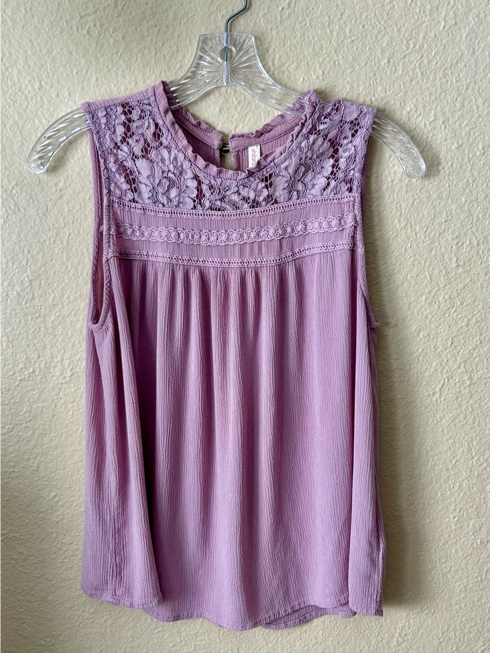 Xhilaration Lavender Lace Yoke Sleeveless Camisole
